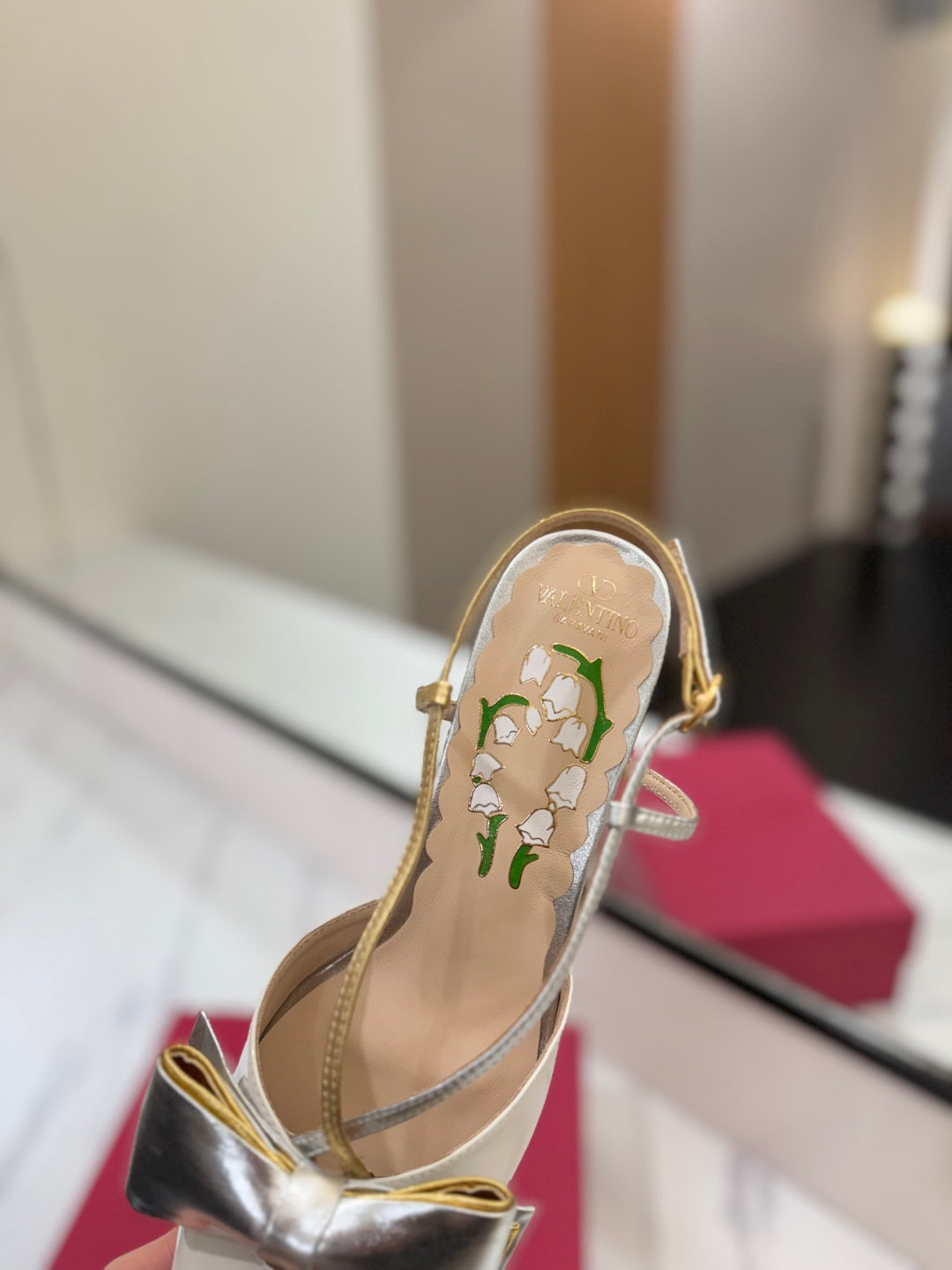 Valent* 25SS bow sandals