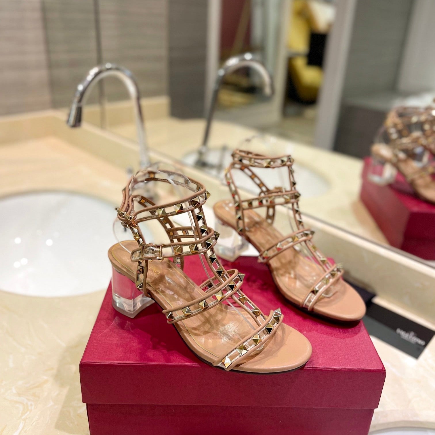 Valent* 25SS crystal heel slippers