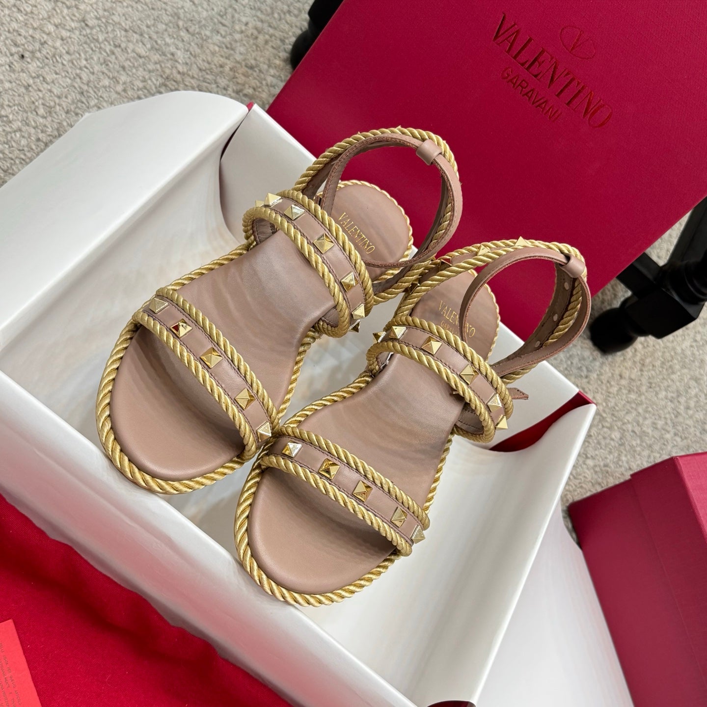 Valent* 25SS rivet rope braided sandals VIP