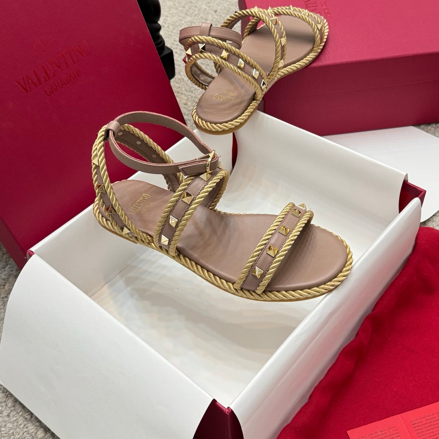 Valent* 25SS rivet rope braided sandals VIP