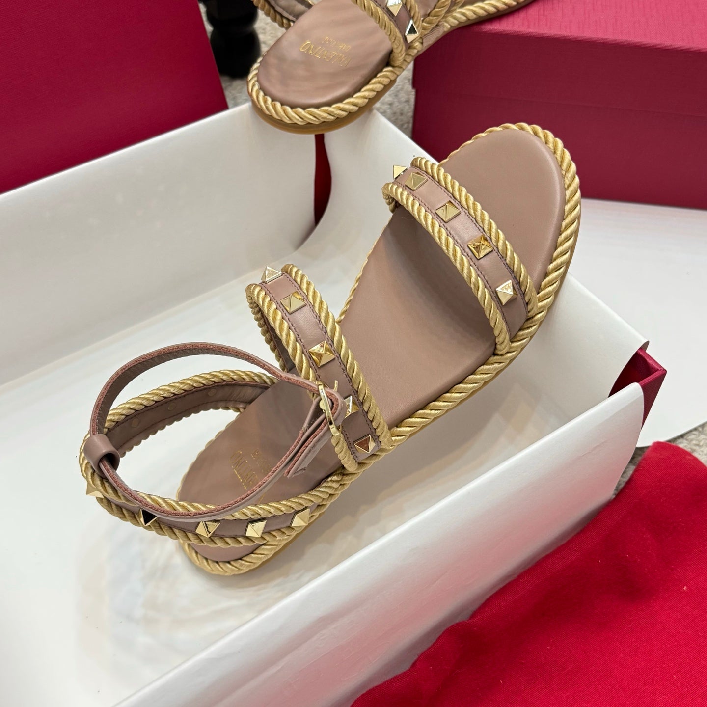 Valent* 25SS rivet rope braided sandals VIP