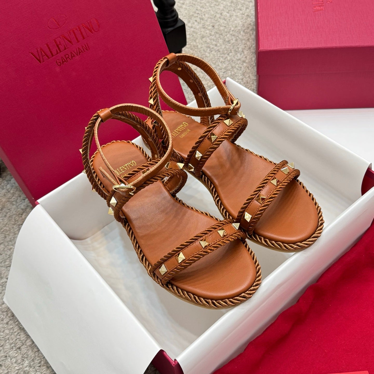 Valent* 25SS rivet rope braided sandals VIP