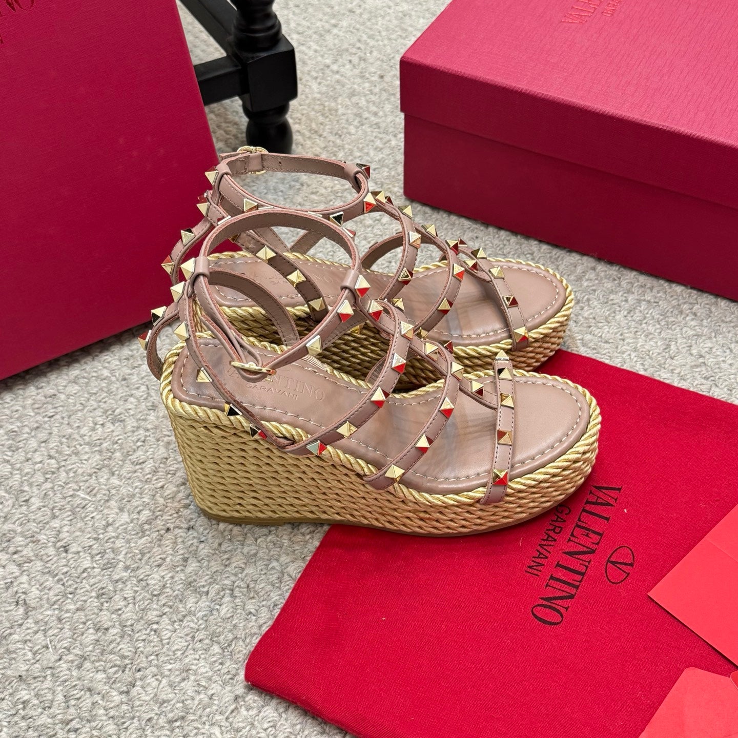 Valent* 25SS wedge sandals VIP