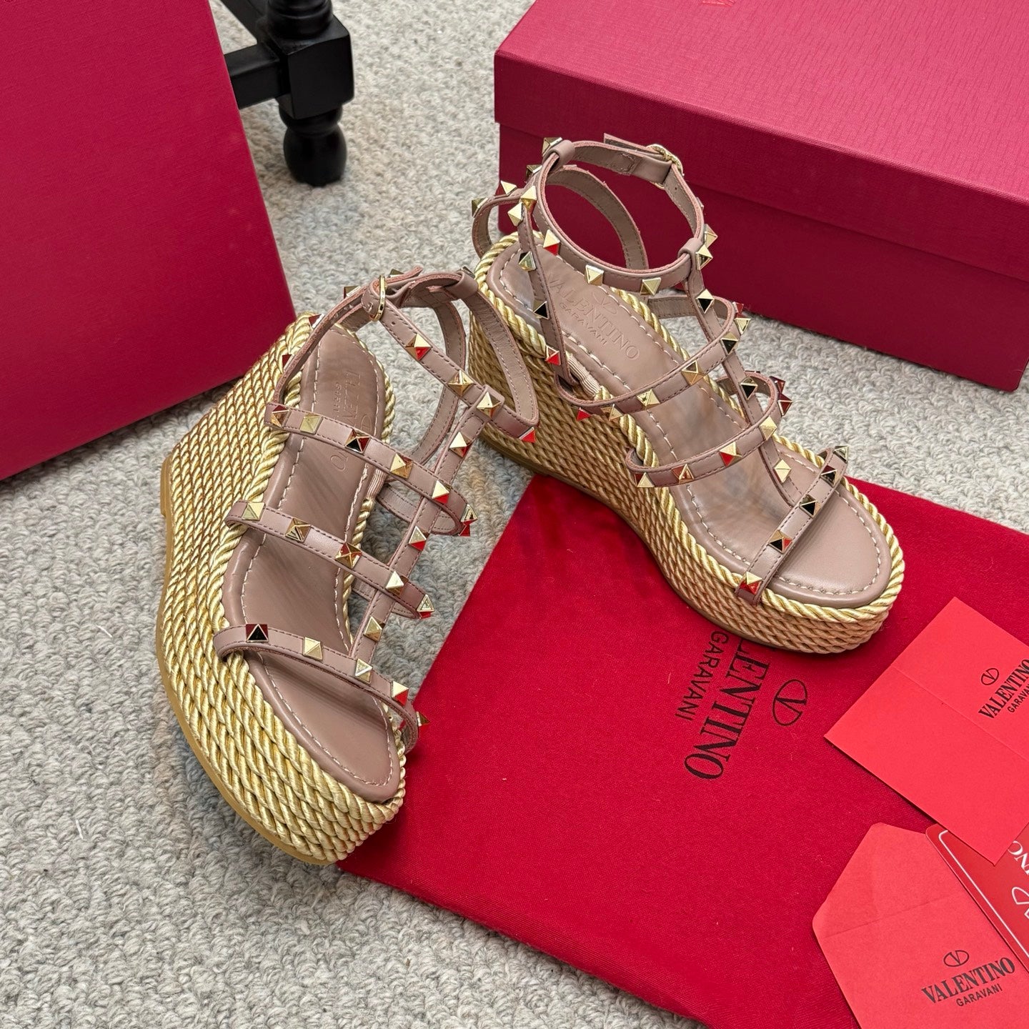 Valent* 25SS wedge sandals VIP