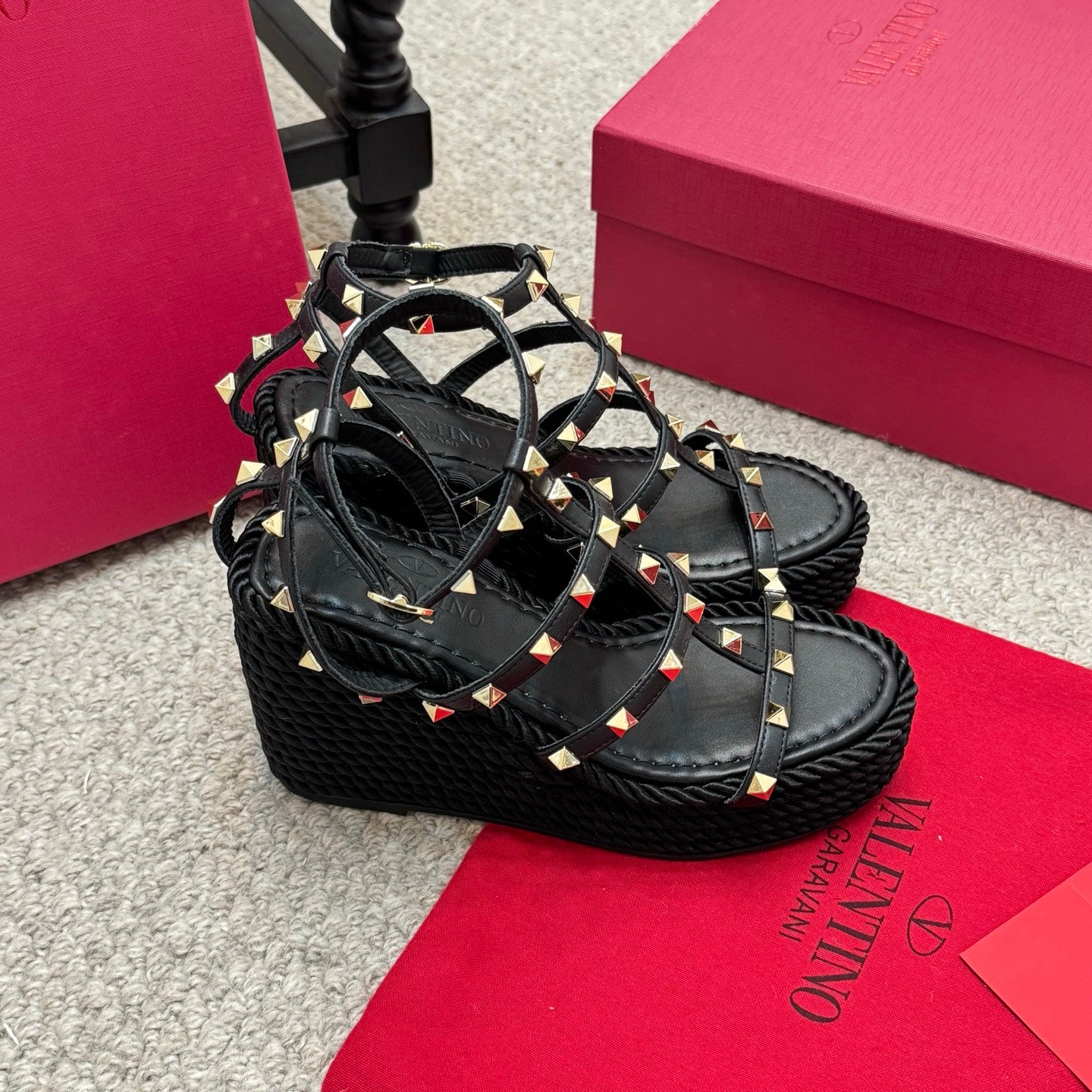 Valent* 25SS wedge sandals VIP