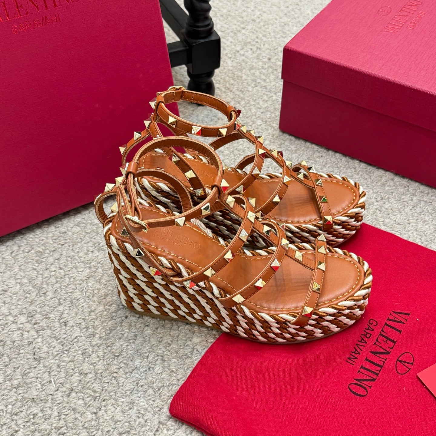 Valent* 25SS wedge sandals VIP