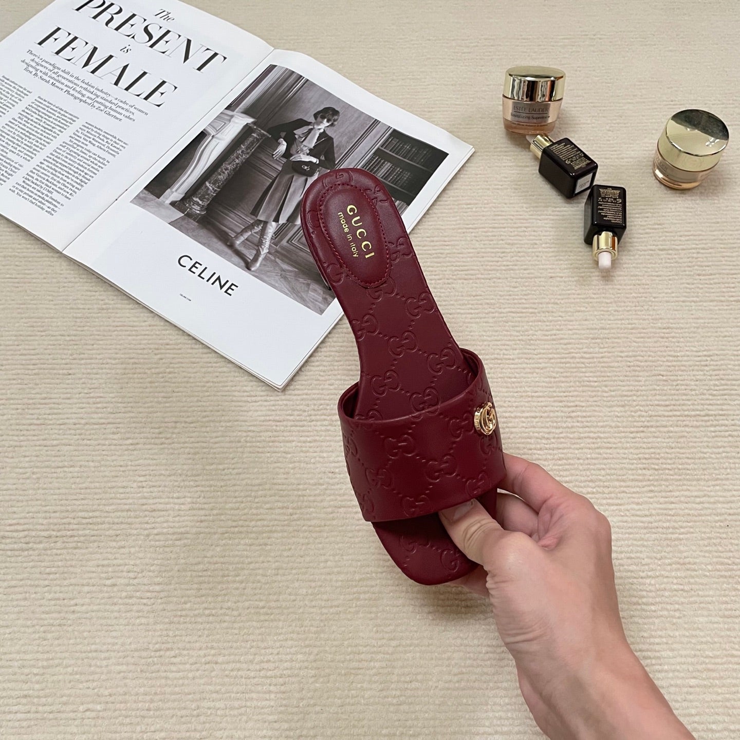 GUC* 25SS embossed flat slides