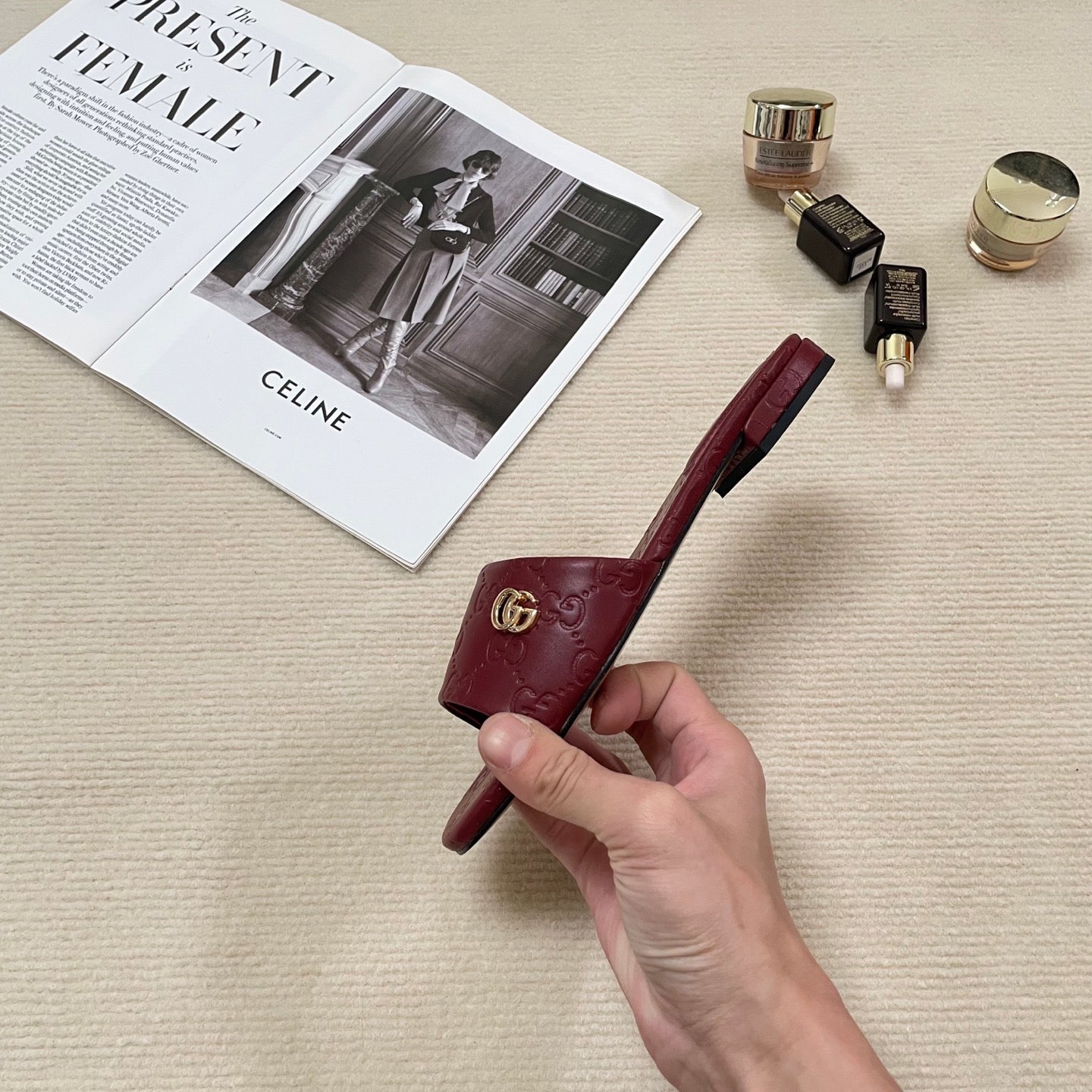 GUC* 25SS embossed flat slides