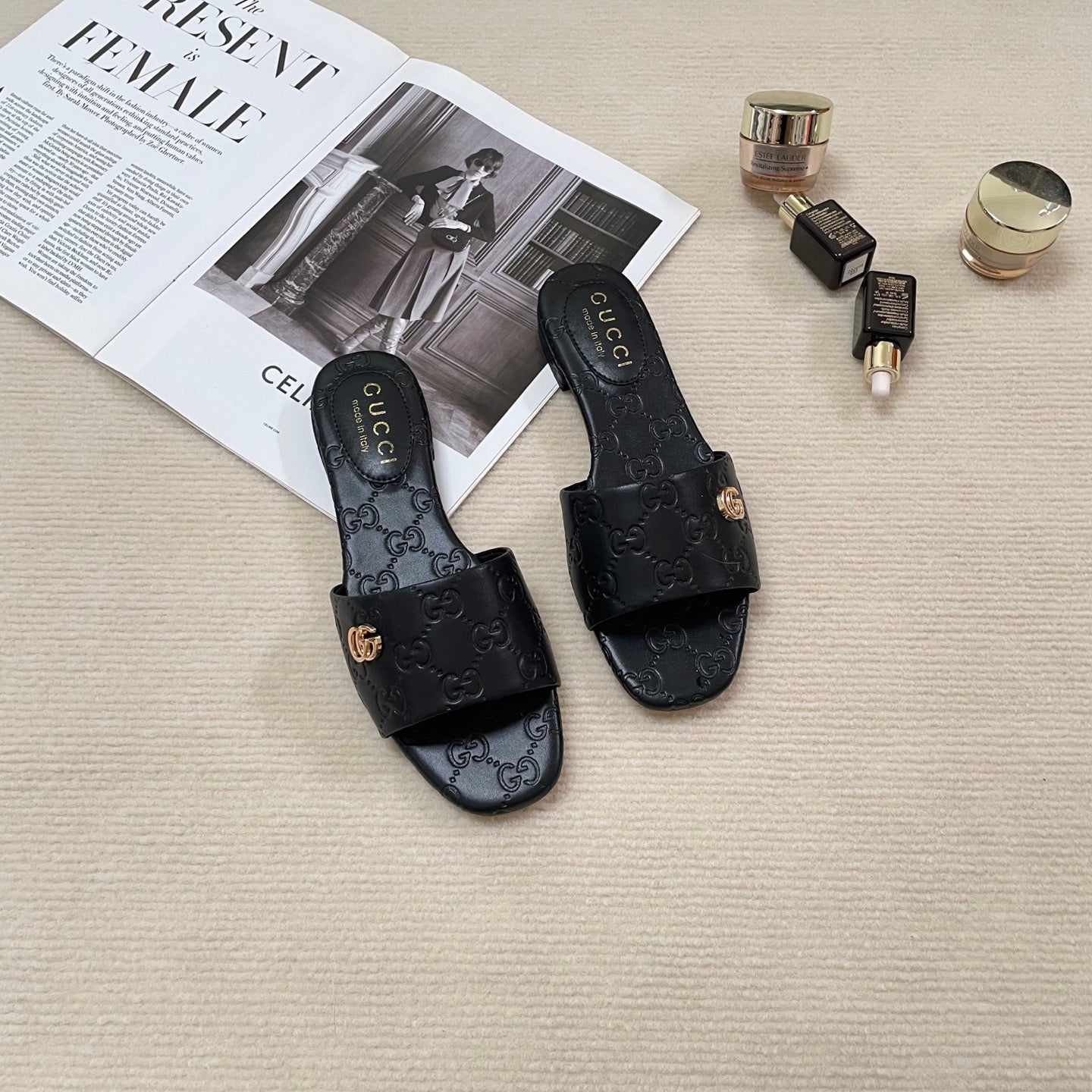 GUC* 25SS embossed flat slides