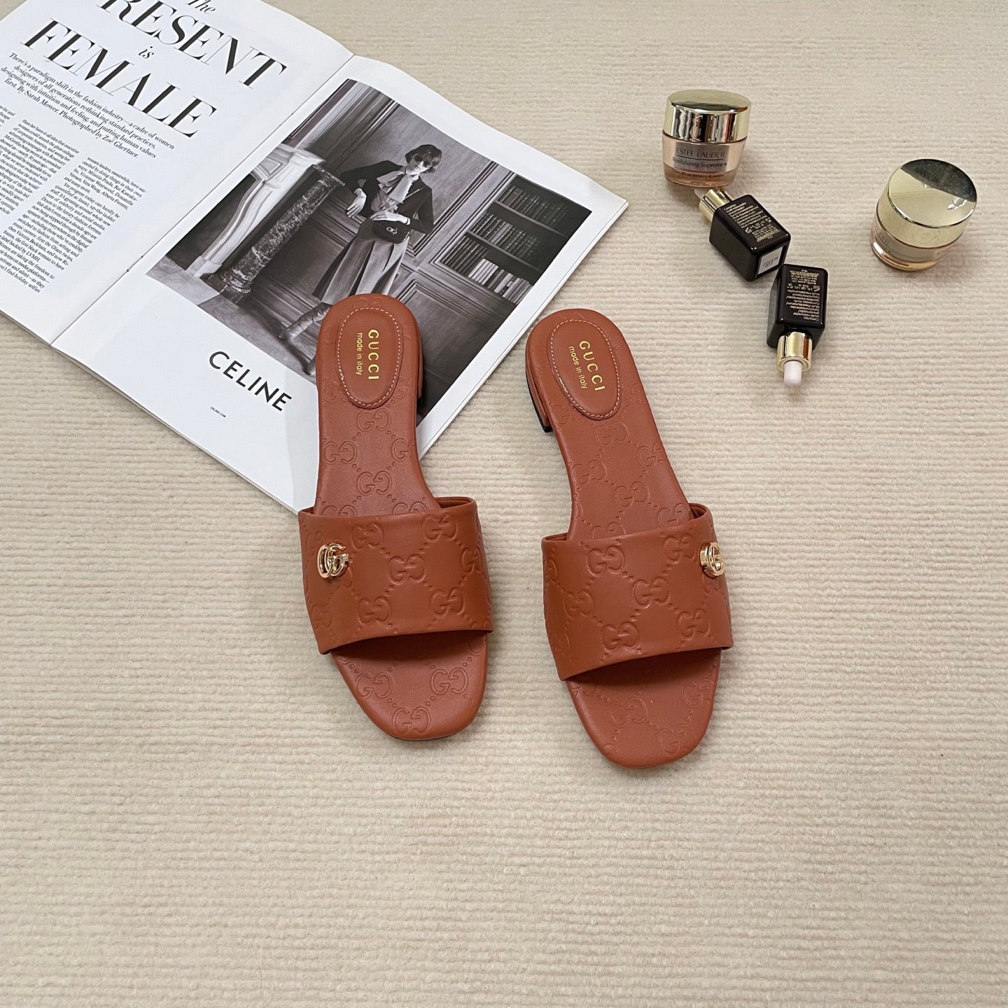 GUC* 25SS embossed flat slides