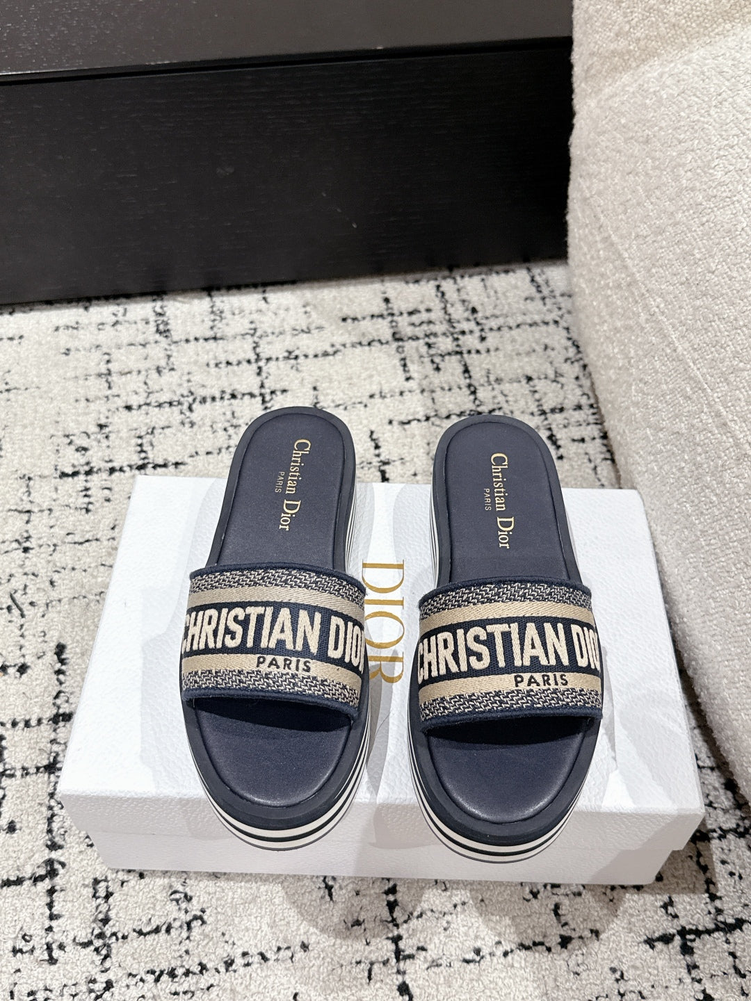 DIA* 25SS platform slippers