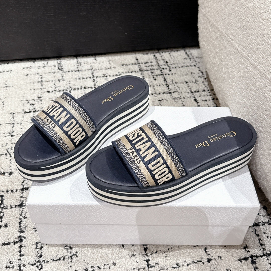 DIA* 25SS platform slippers
