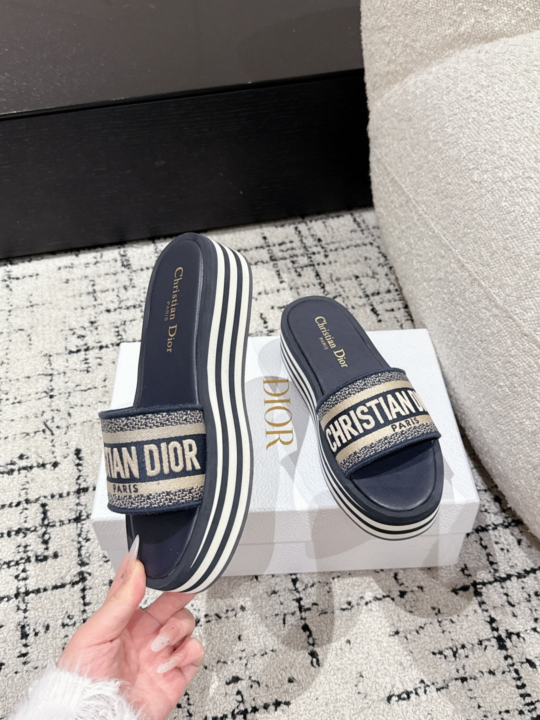 DIA* 25SS platform slippers