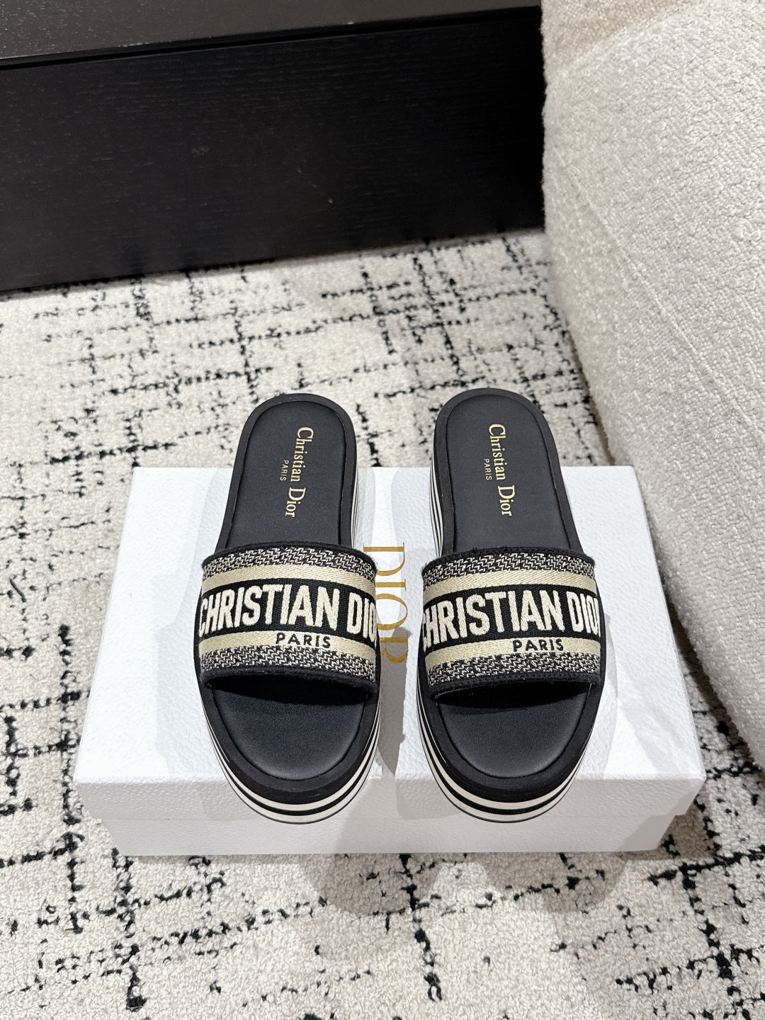 DIA* 25SS platform slippers