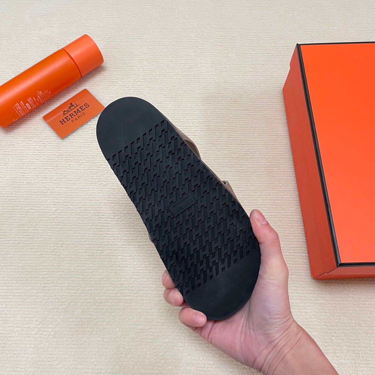 Herm* 25SS Cross Roman Slippers