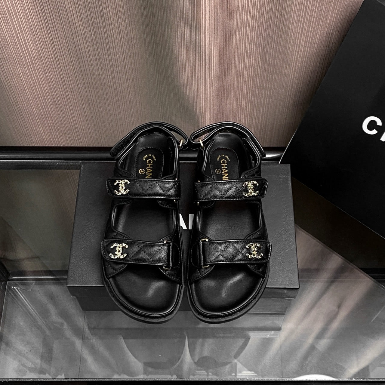 CHNA* 25SS Velcro Sandals