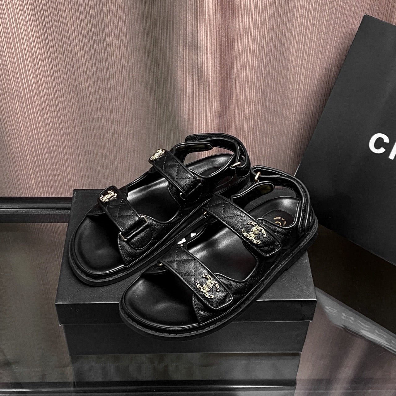 CHNA* 25SS Velcro Sandals