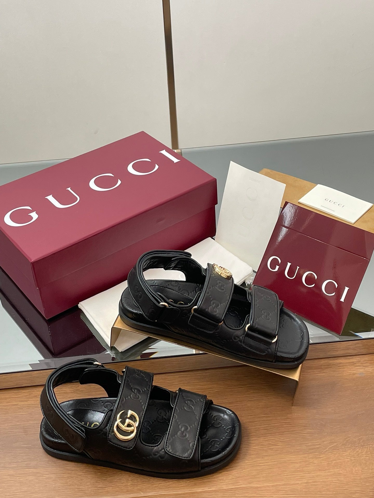 GUC* 25SS Beach Shoes