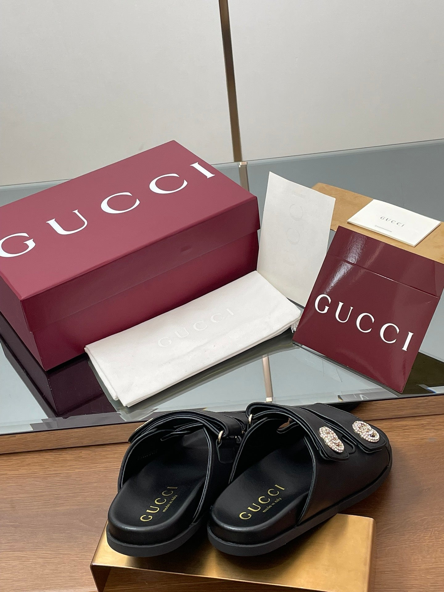 GUC* 25SS Beach Sandals