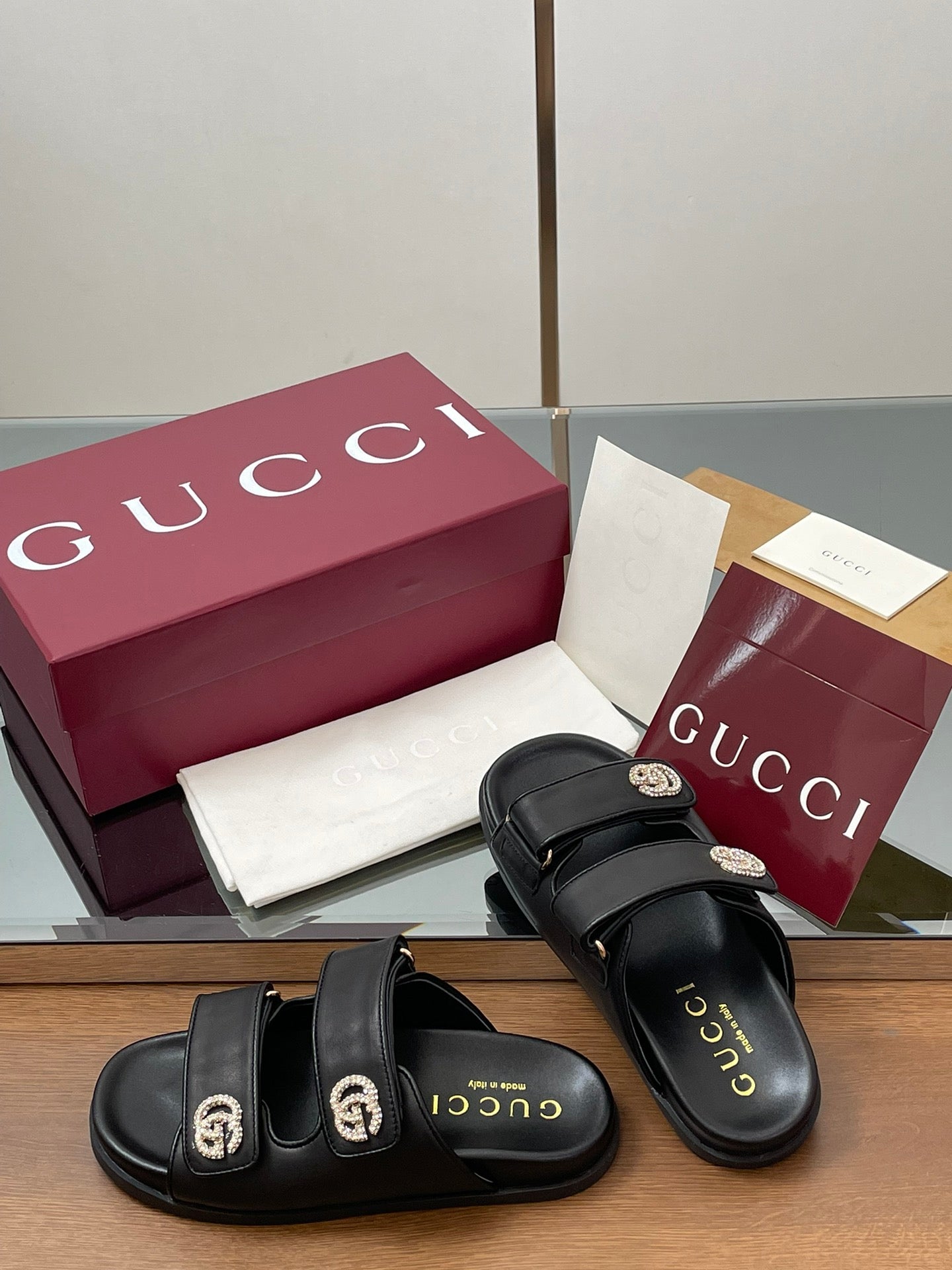 GUC* 25SS Beach Sandals