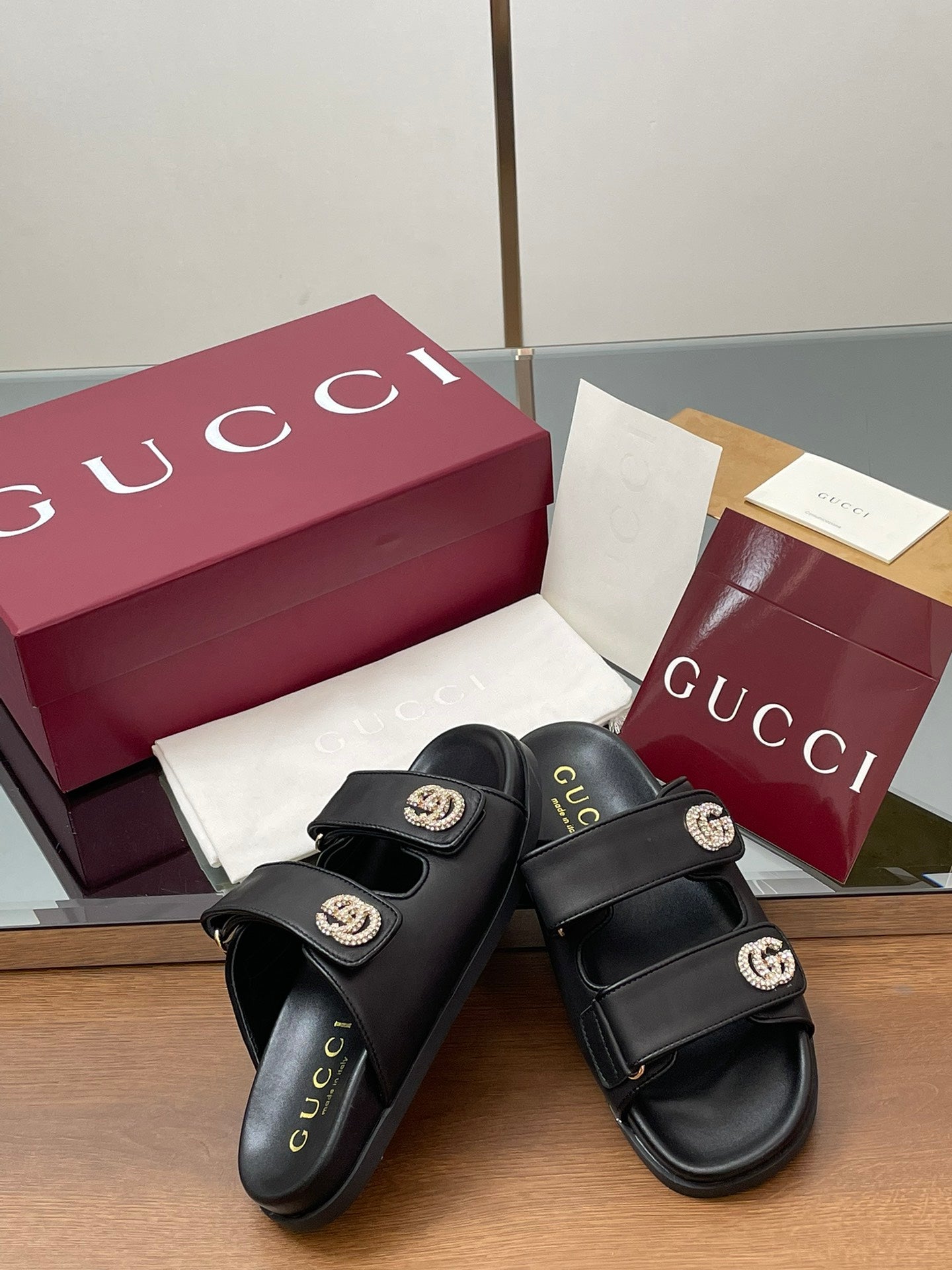 GUC* 25SS Beach Sandals