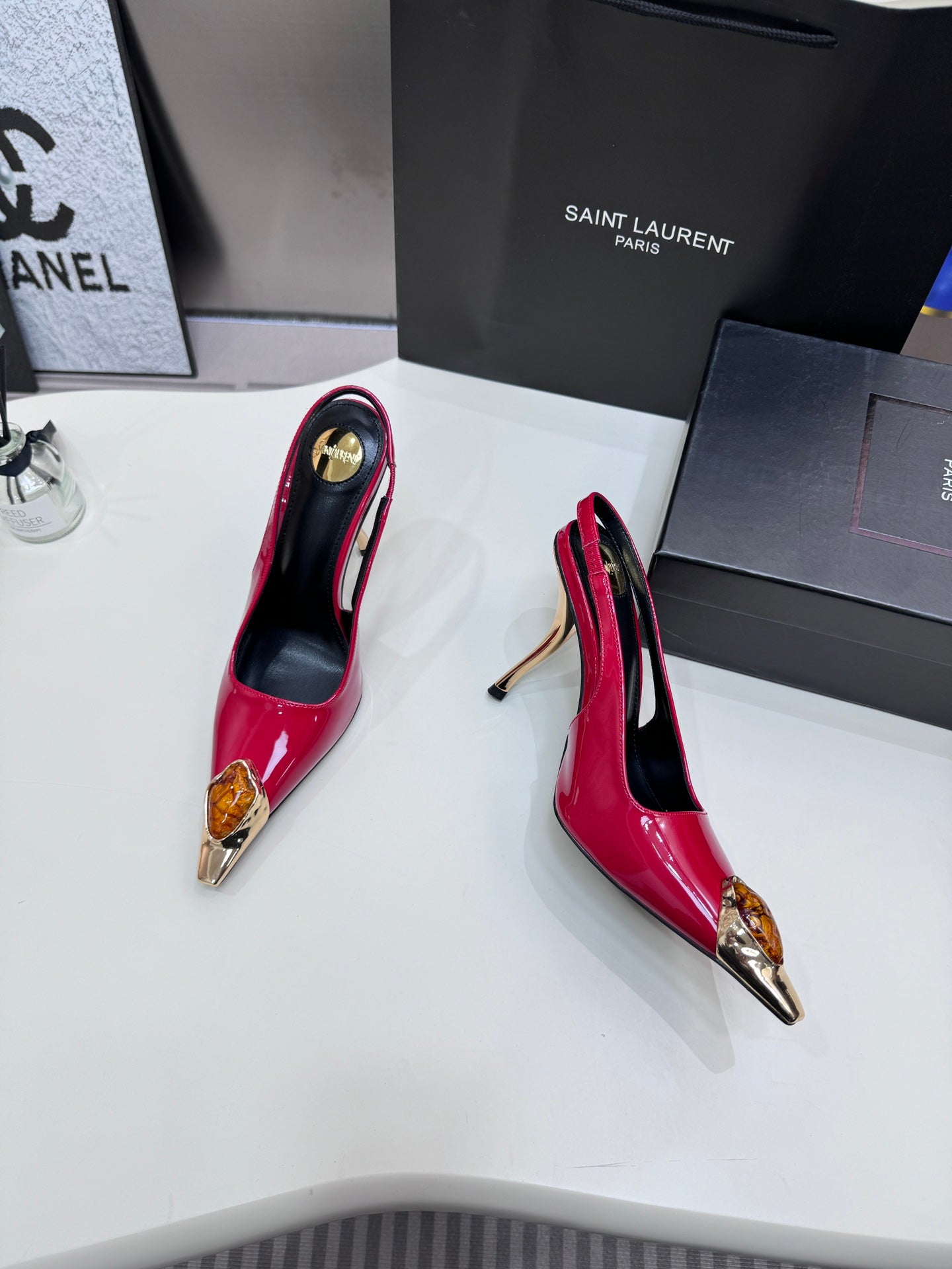 YSL* 25SS pointed high heels