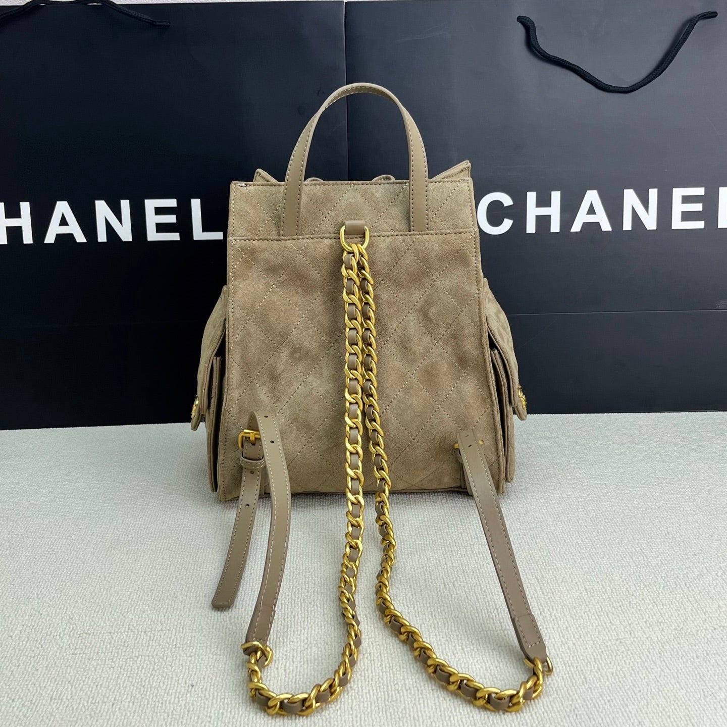 CHNA* 25SS Bucket Bag