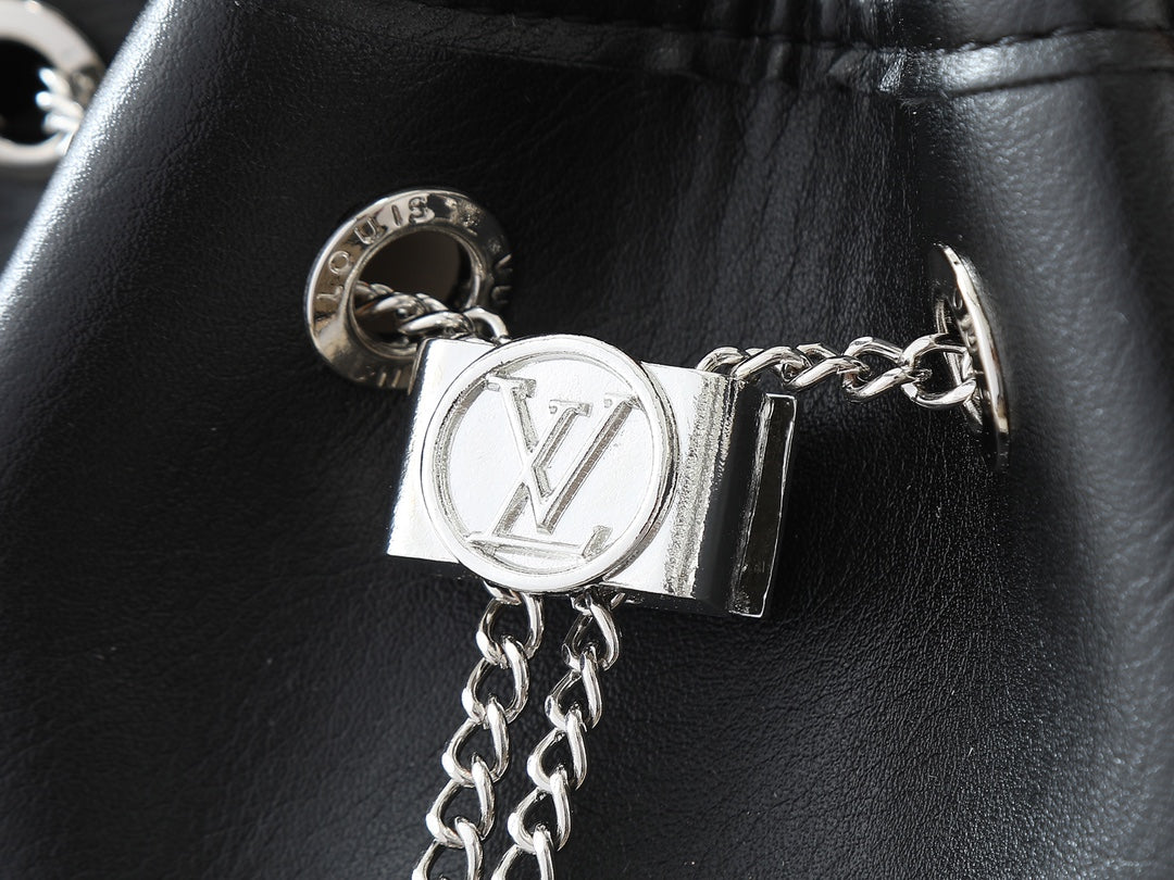 LOU* 25SS Bucket Bag