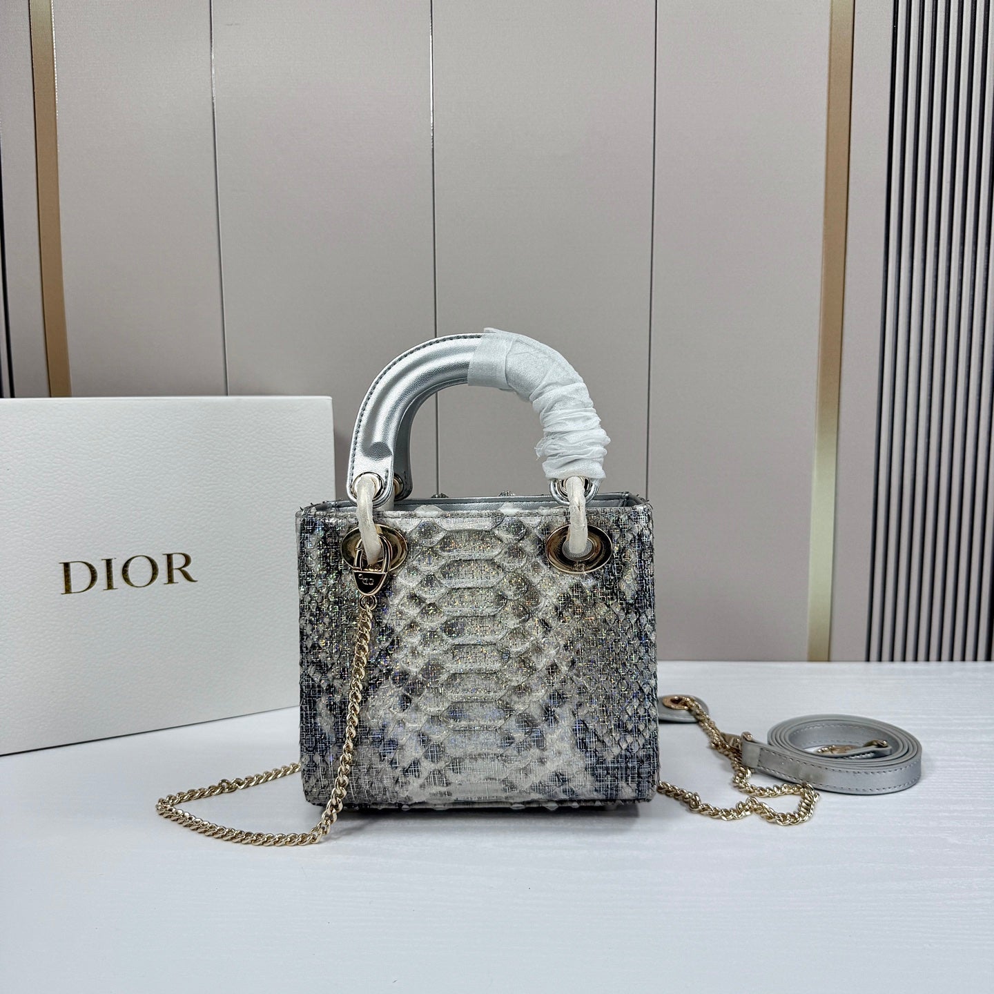DIO* 25SS snakeskin Diana bag