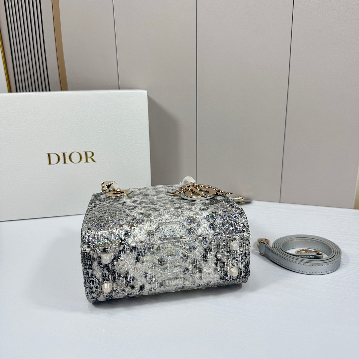 DIO* 25SS snakeskin Diana bag