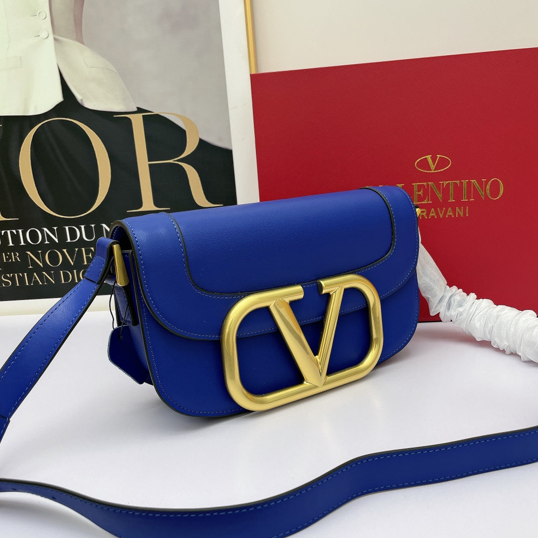 Valent*Large Metal Logo Bag