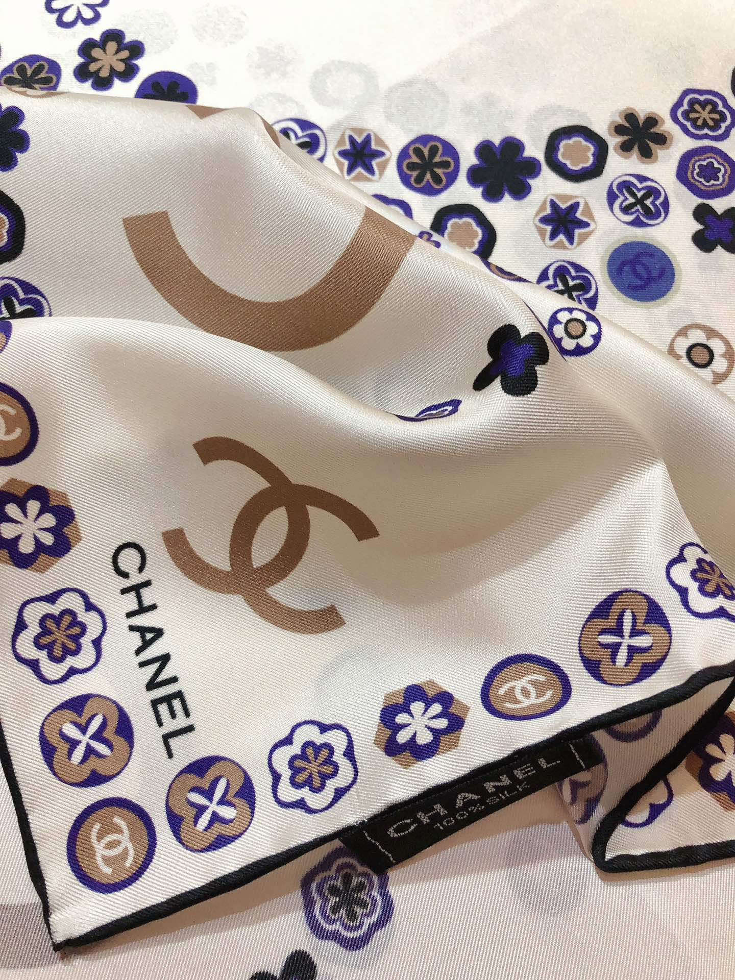 CHAN* 25SS square scarf