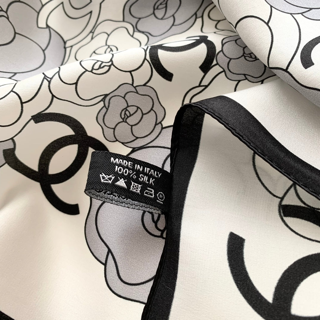 CHAN* 25SS square scarf