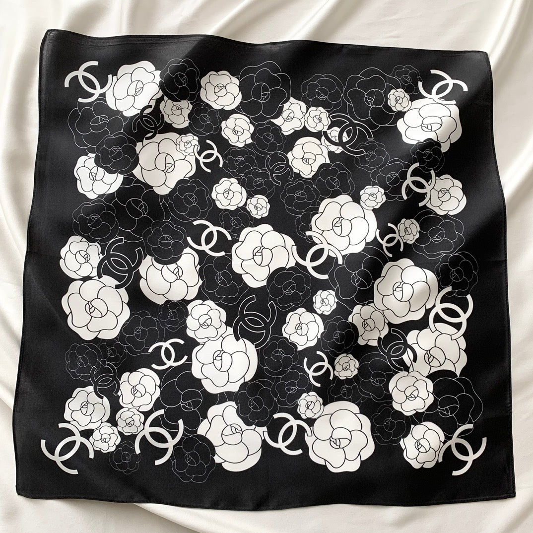 CHAN* 25SS square scarf