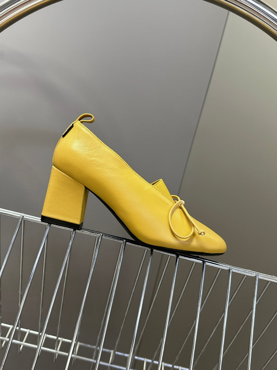 MIU* 25SS Chunky Heel Fashion Shoes VIP