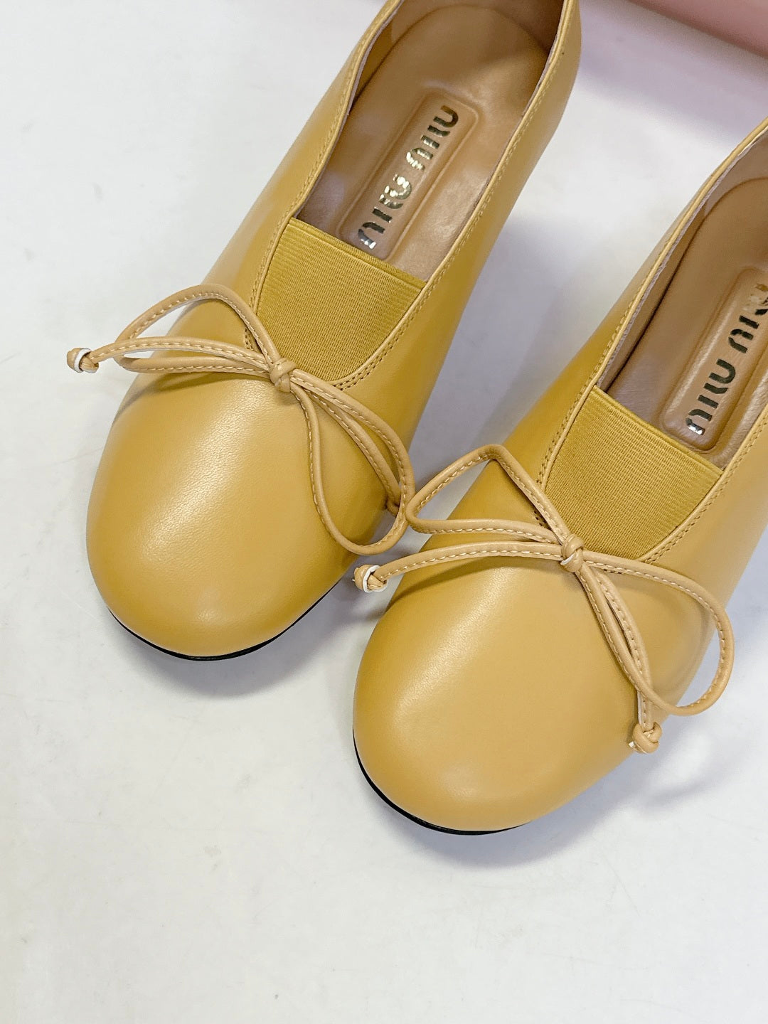 MIU* 25SS Chunky Heel Fashion Shoes VIP