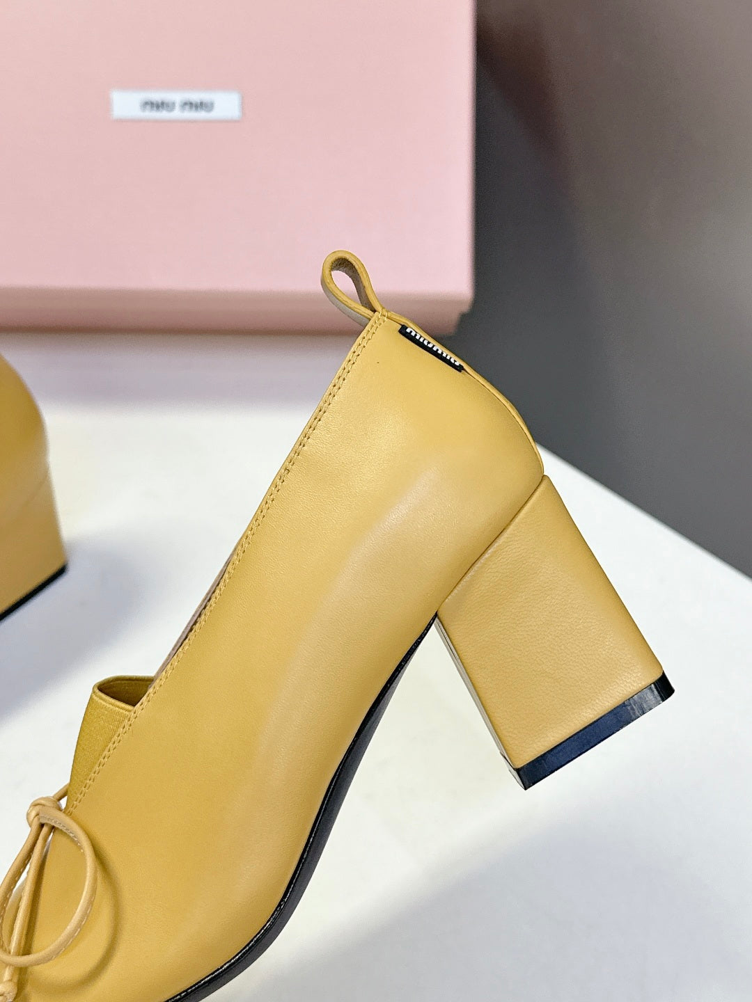 MIU* 25SS Chunky Heel Fashion Shoes VIP