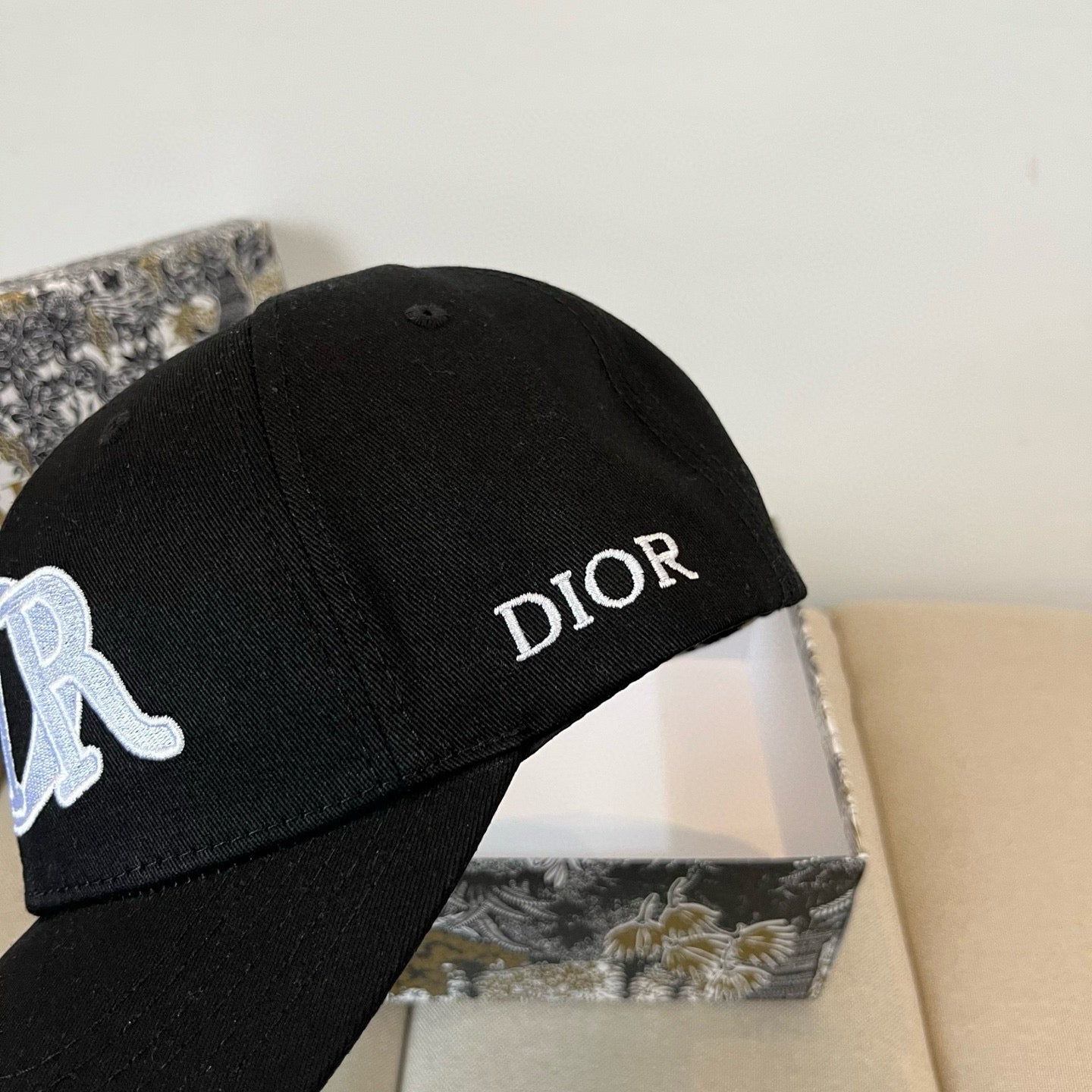 DIO* 25SS cap