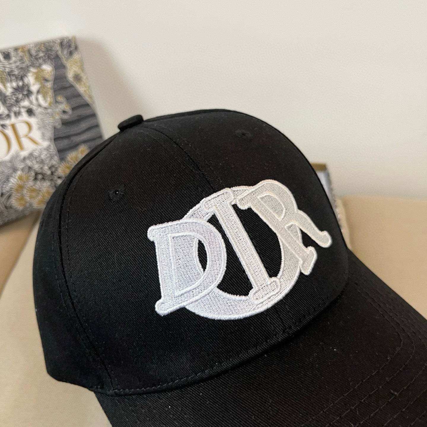 DIO* 25SS cap