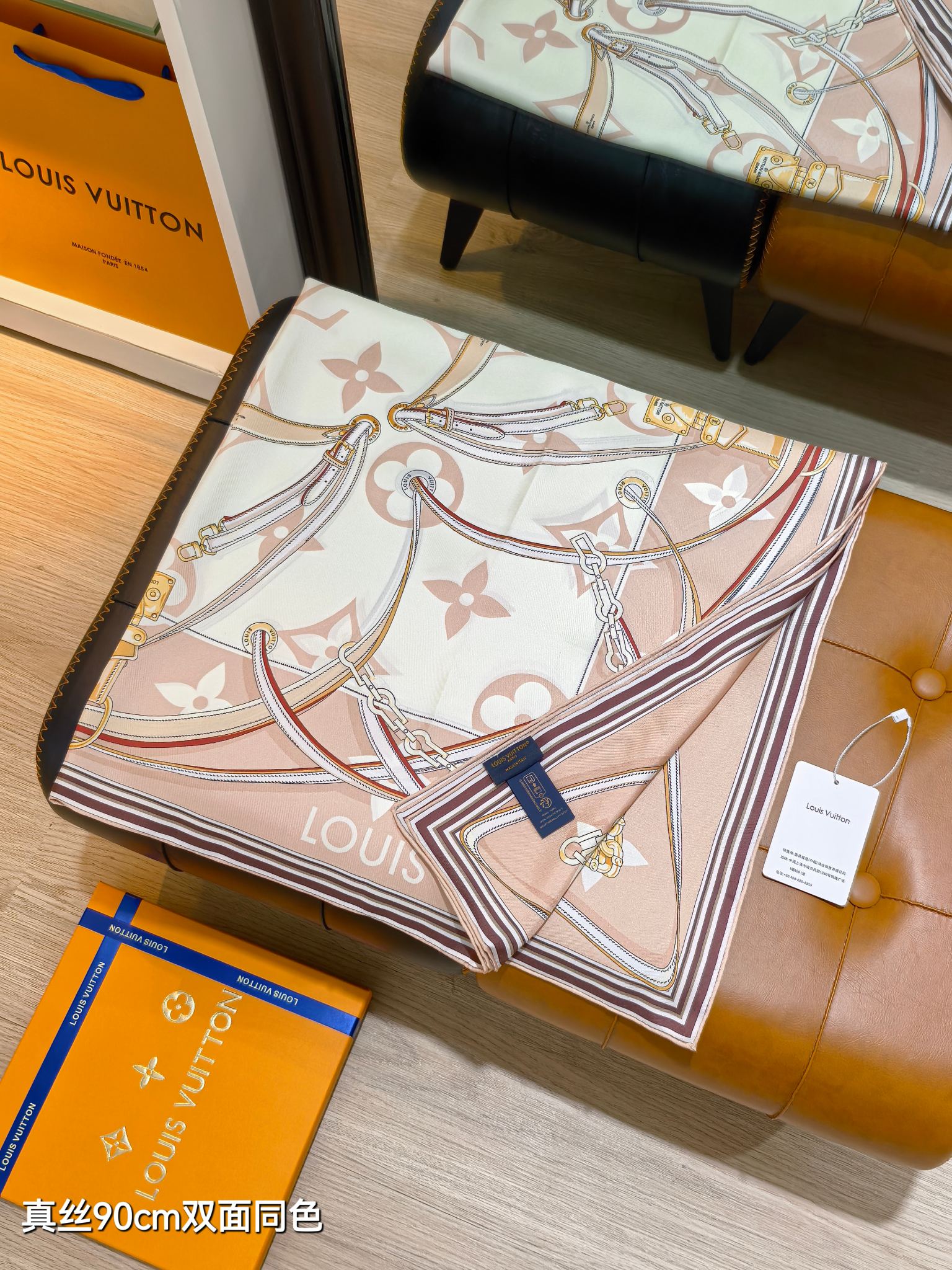 LV* 25SS 100% silk square scarf