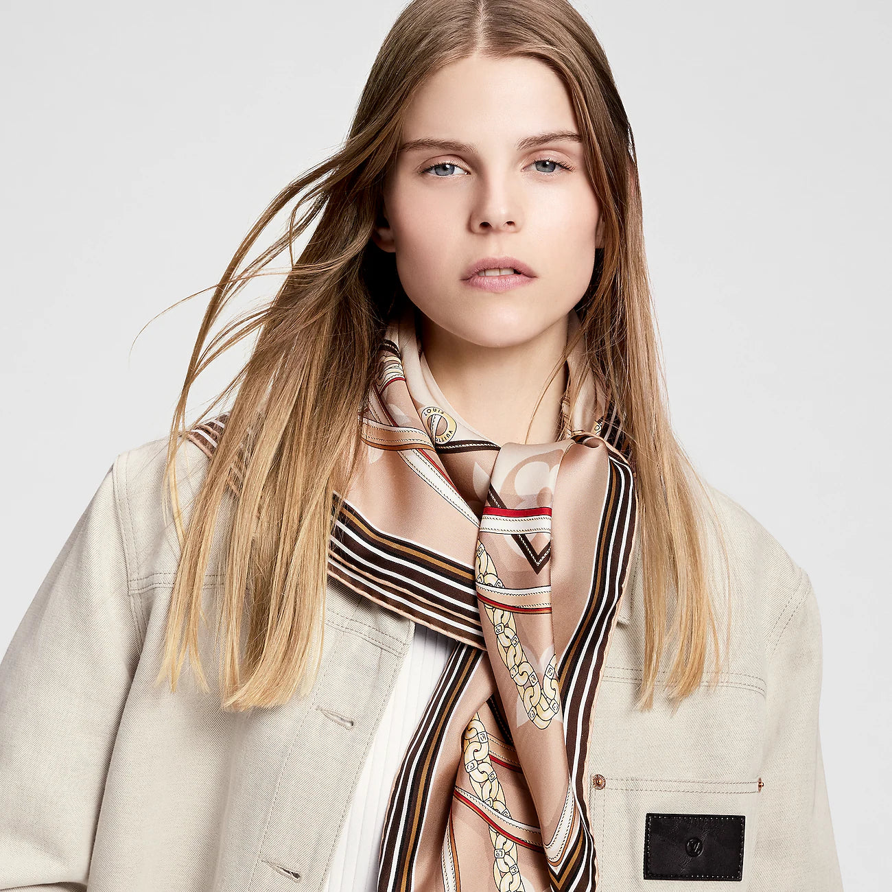 LV* 25SS 100% silk square scarf