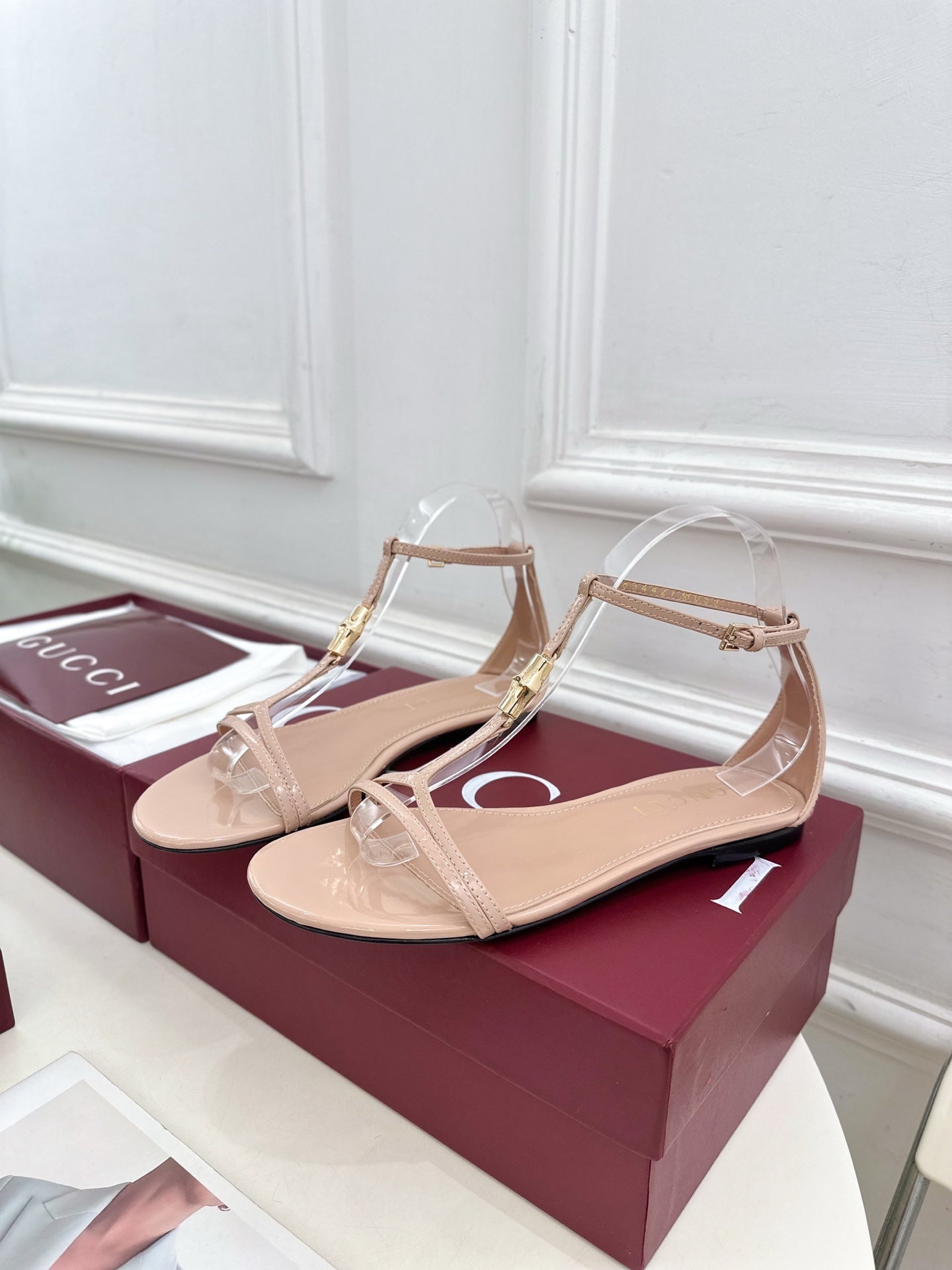 GUC* 25SS flat sandals VIP