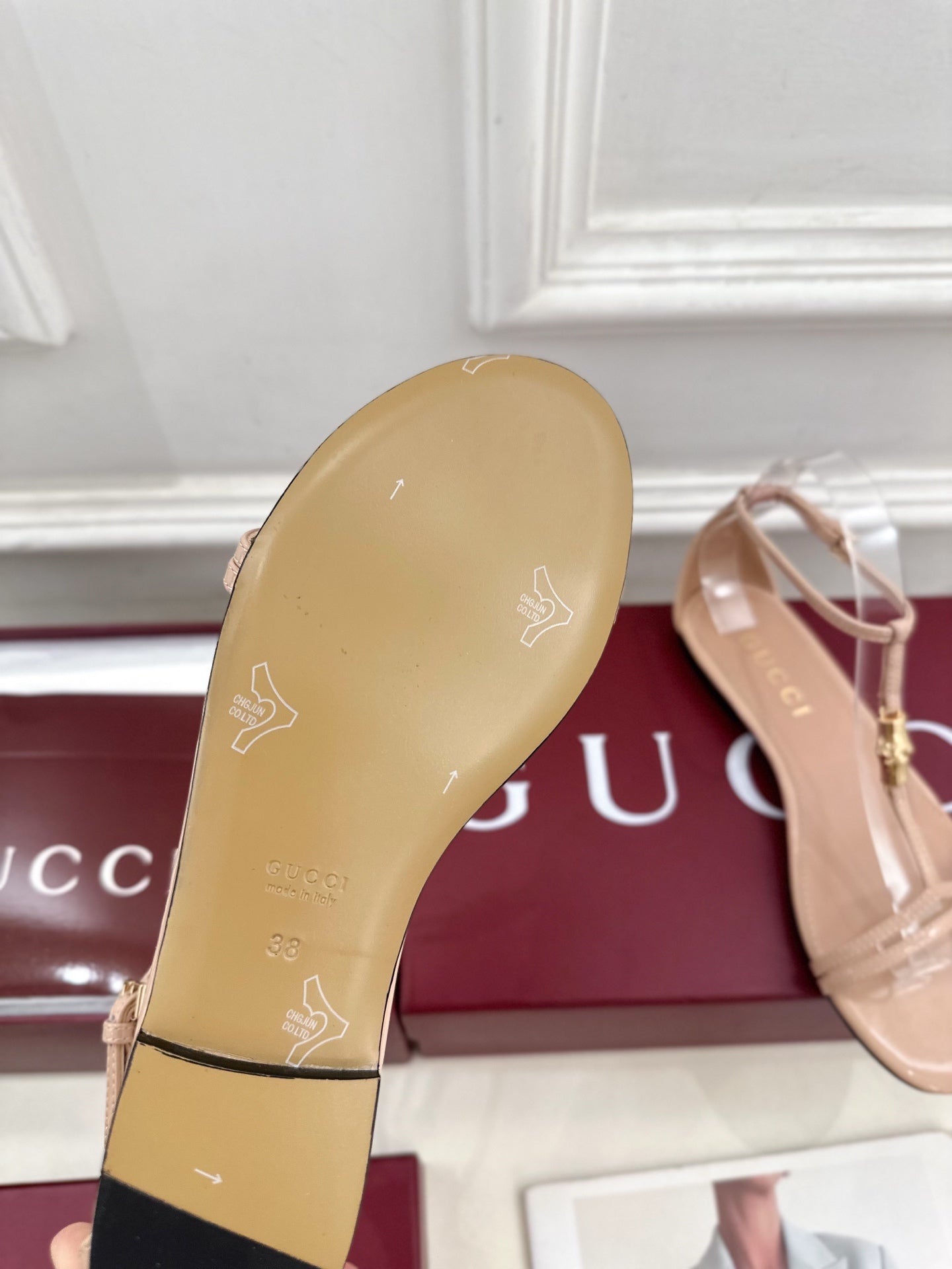 GUC* 25SS flat sandals VIP