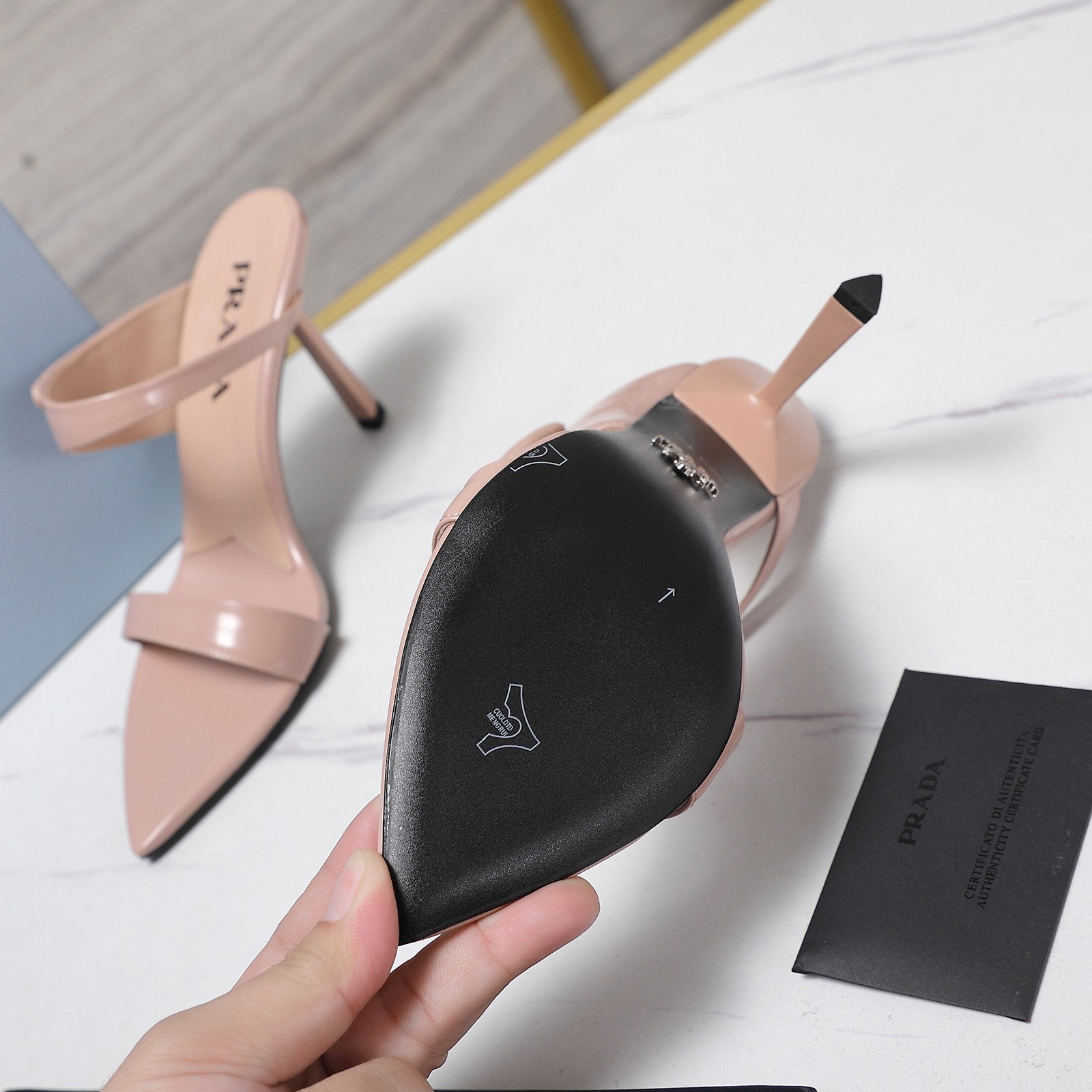 PRA* 25SS Pointed Toe Pumps VIP