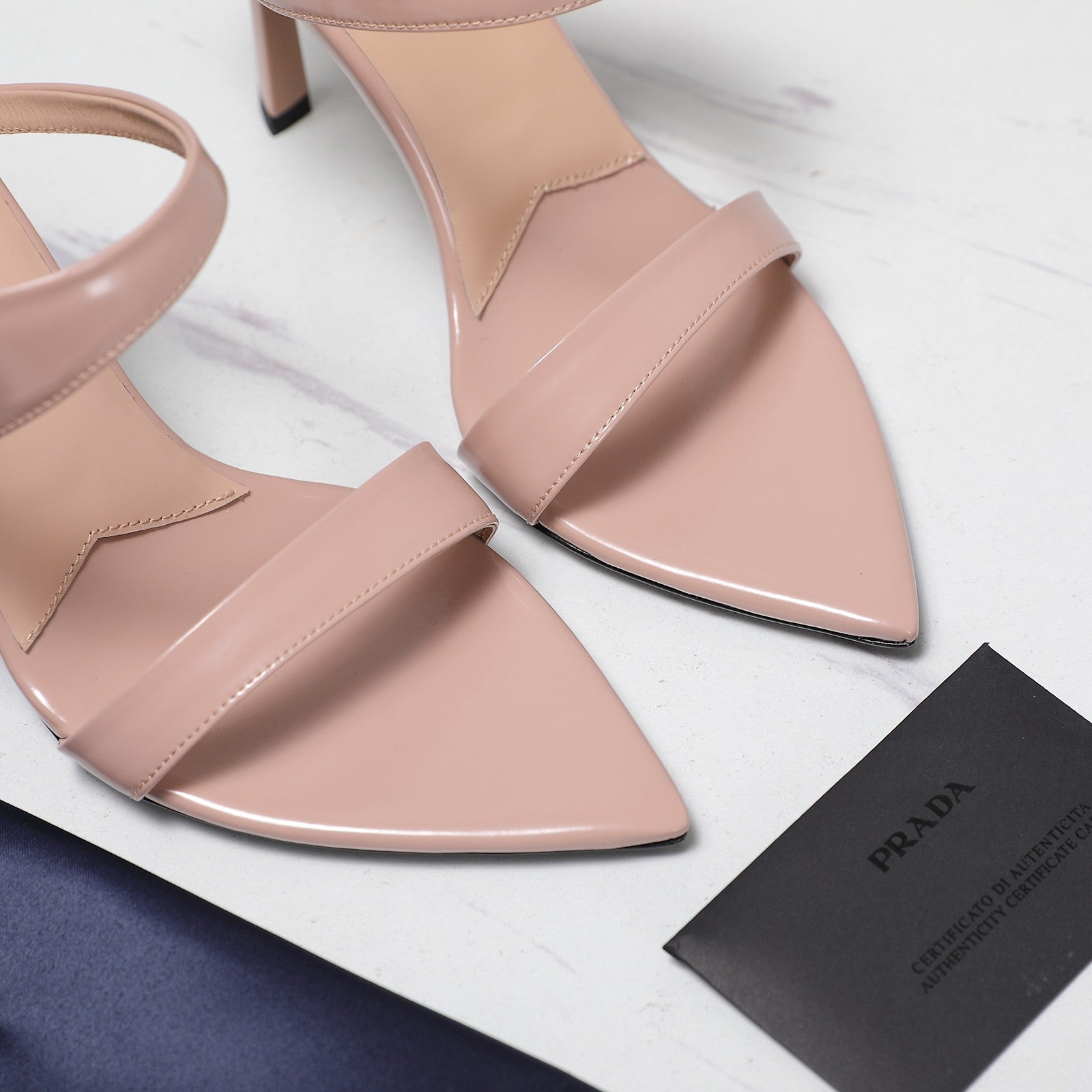 PRA* 25SS Pointed Toe Pumps VIP