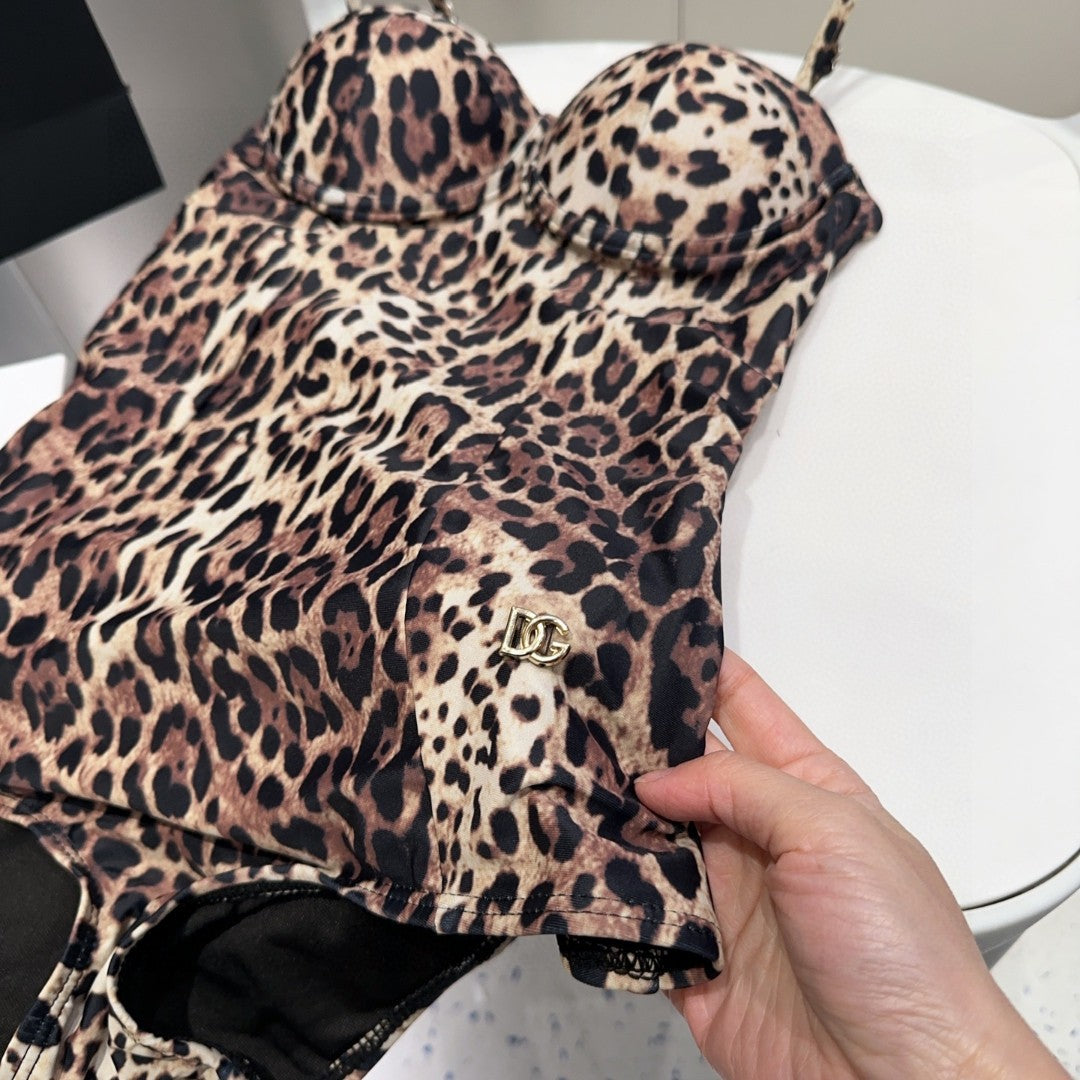 DG* 25SS one-piece swimsuit