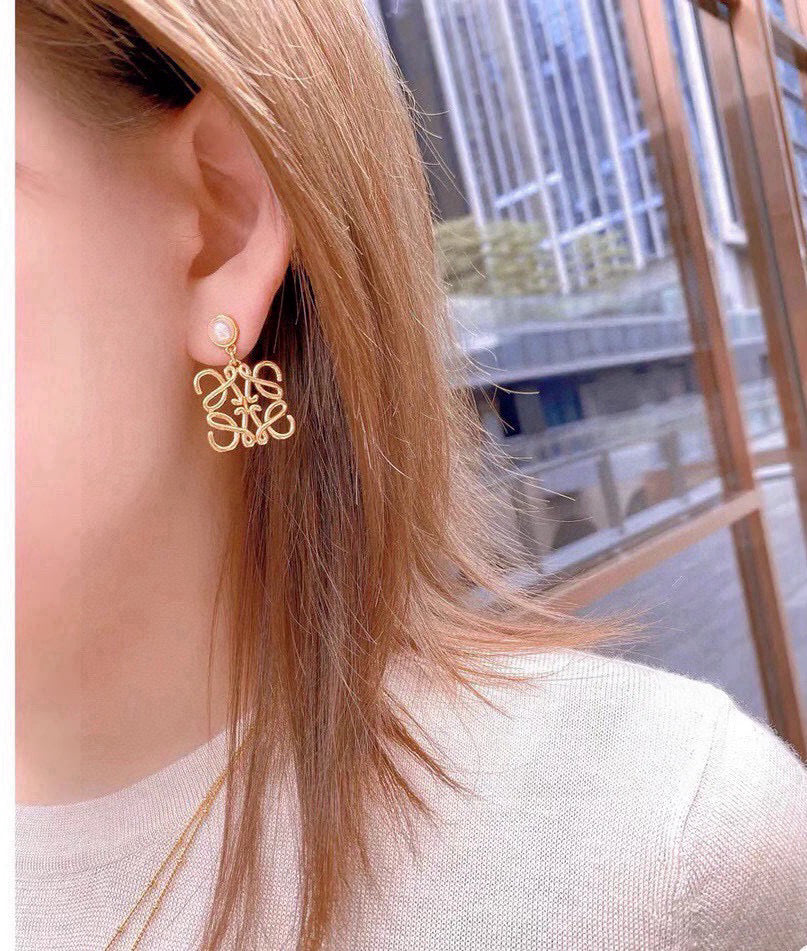 Loew* 25SS earrings