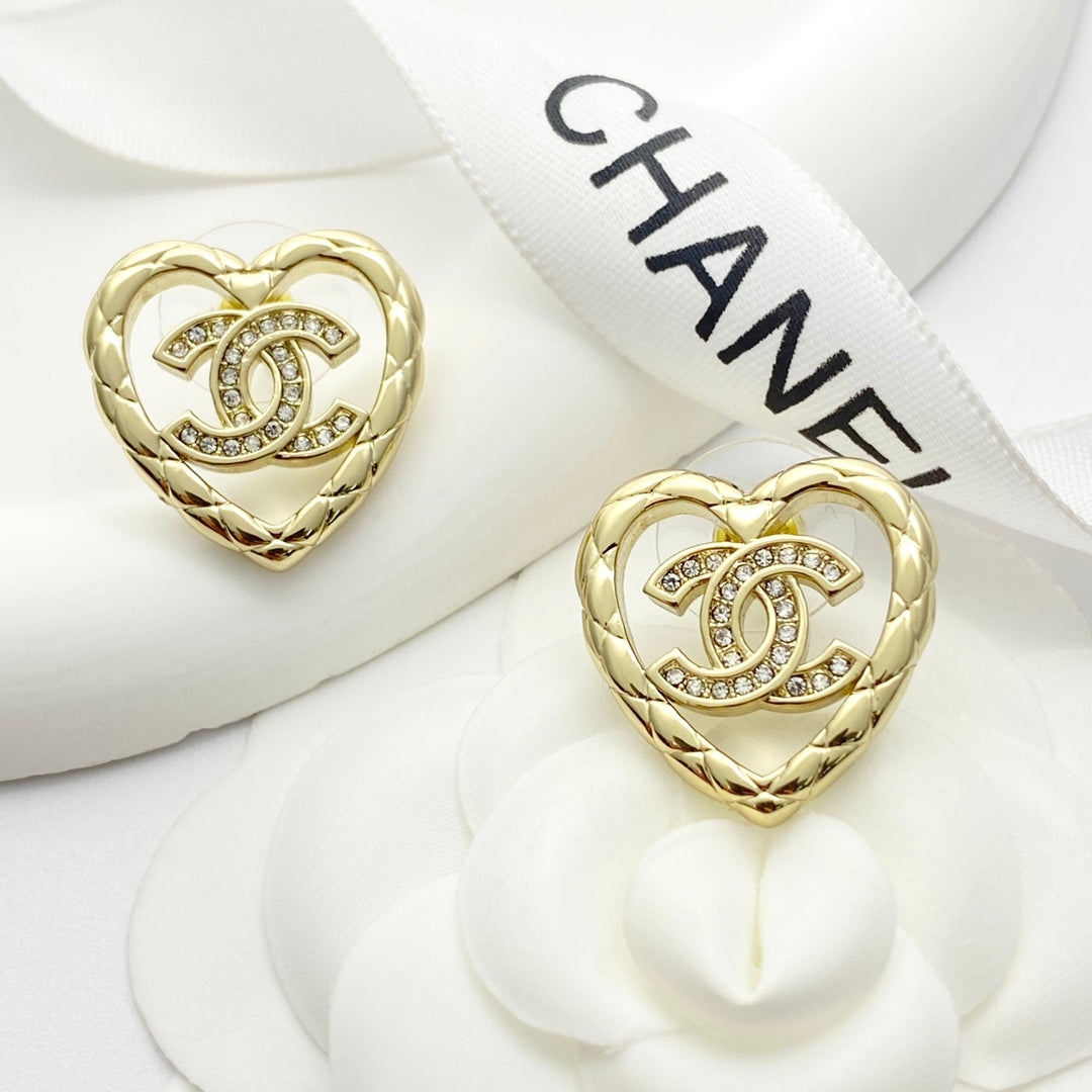 CHAN* 25SS earrings