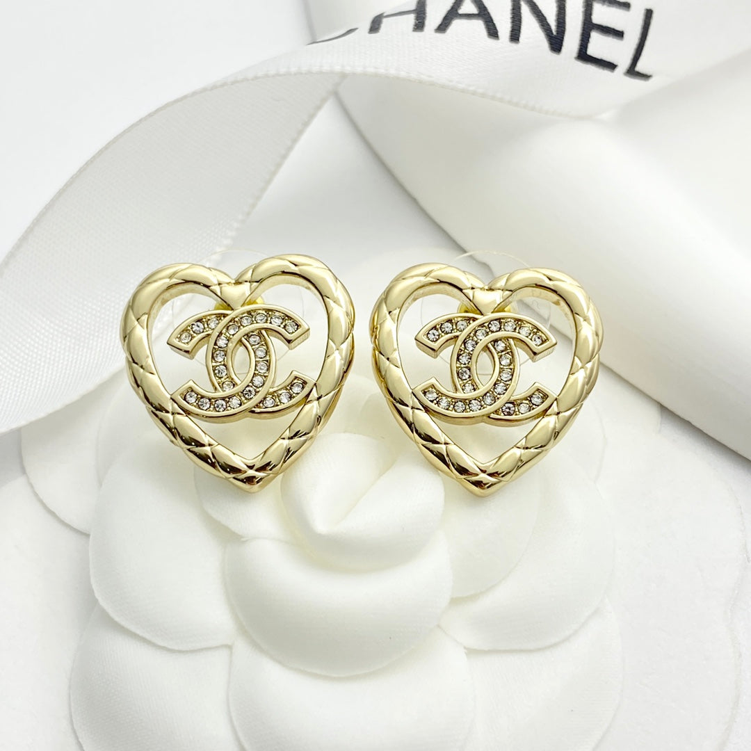 CHAN* 25SS earrings