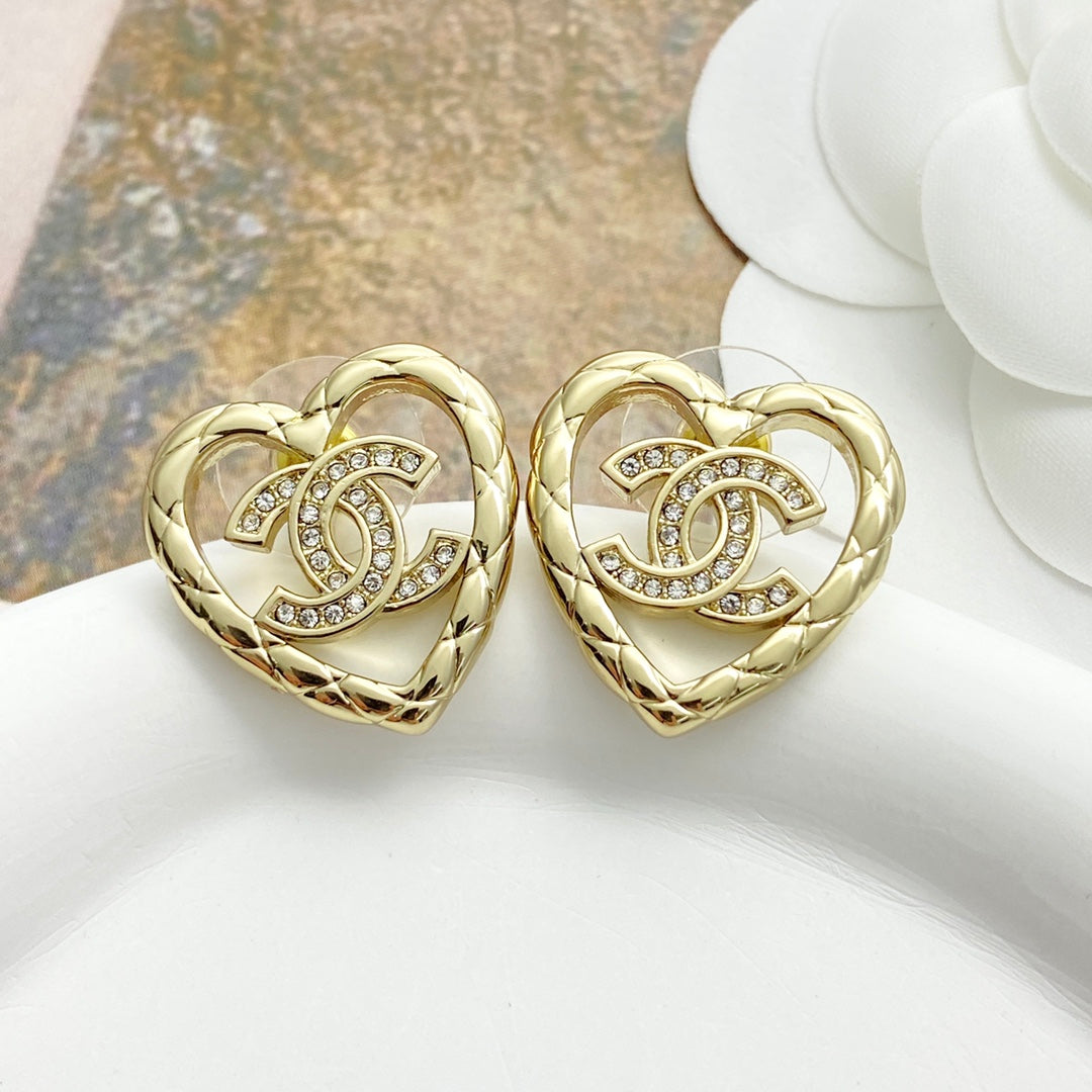 CHAN* 25SS earrings